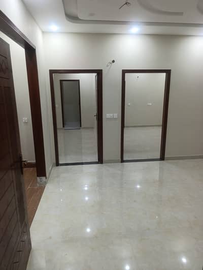 Uper Portion Kanal 3 Beds Drying Dinning