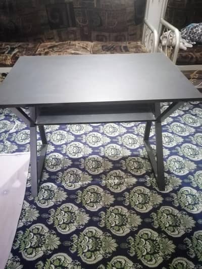 Study table 10/10 condition