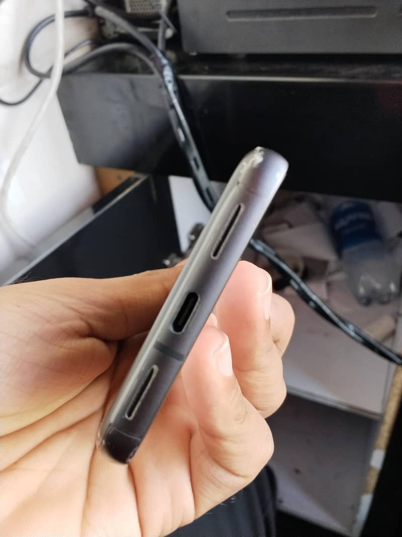 Google Pixel 8 3