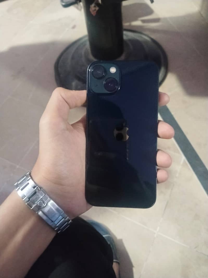 Apple iPhone 13 1