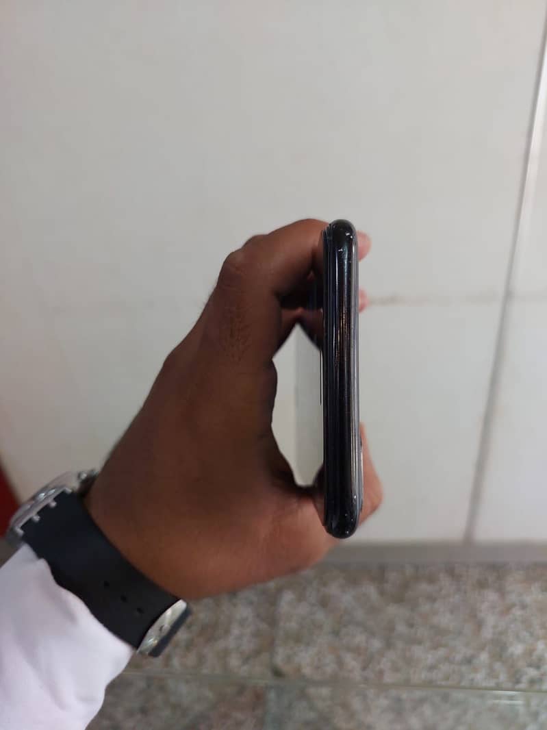 Apple iPhone 7 Plus 5