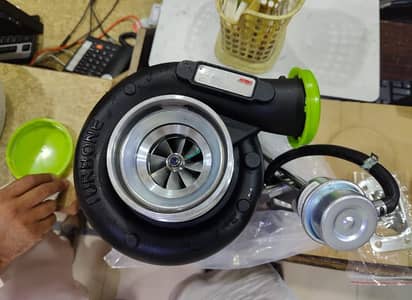 TURBO CHARGER HX35W