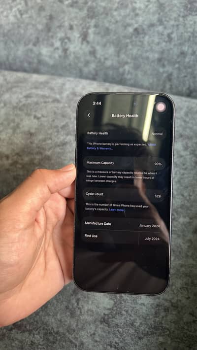 Apple iPhone 15