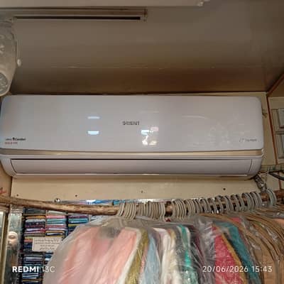2 year used orient a/c just like a new  for sale  in muben fabrics