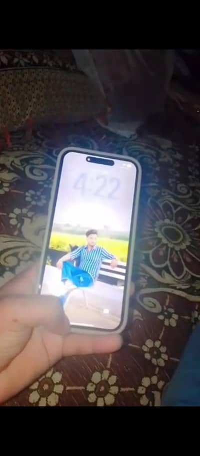 15 pro max ha iCloud lock ha,03254313863 whatsapp