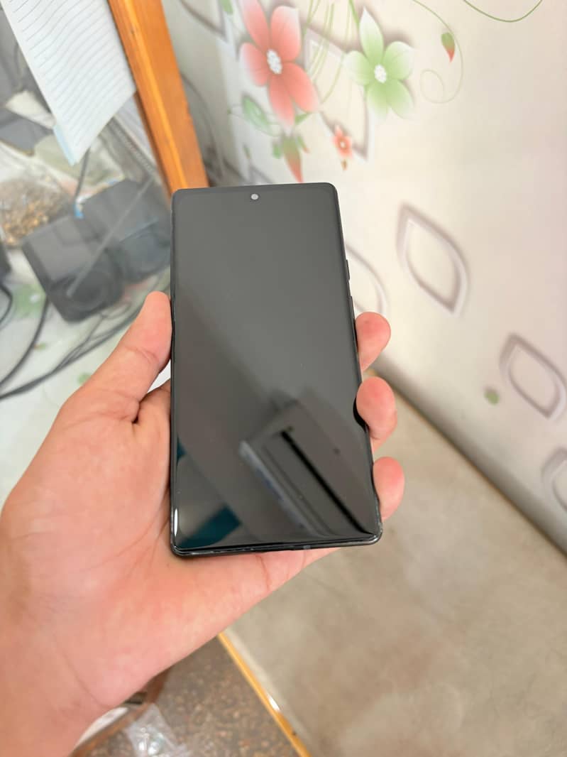 Google Pixel 6 4