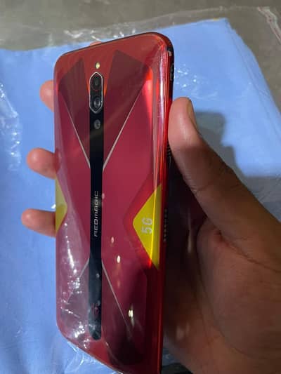 Redmegic 5s 5g 8 128 Red Colour. 10/10 Condition