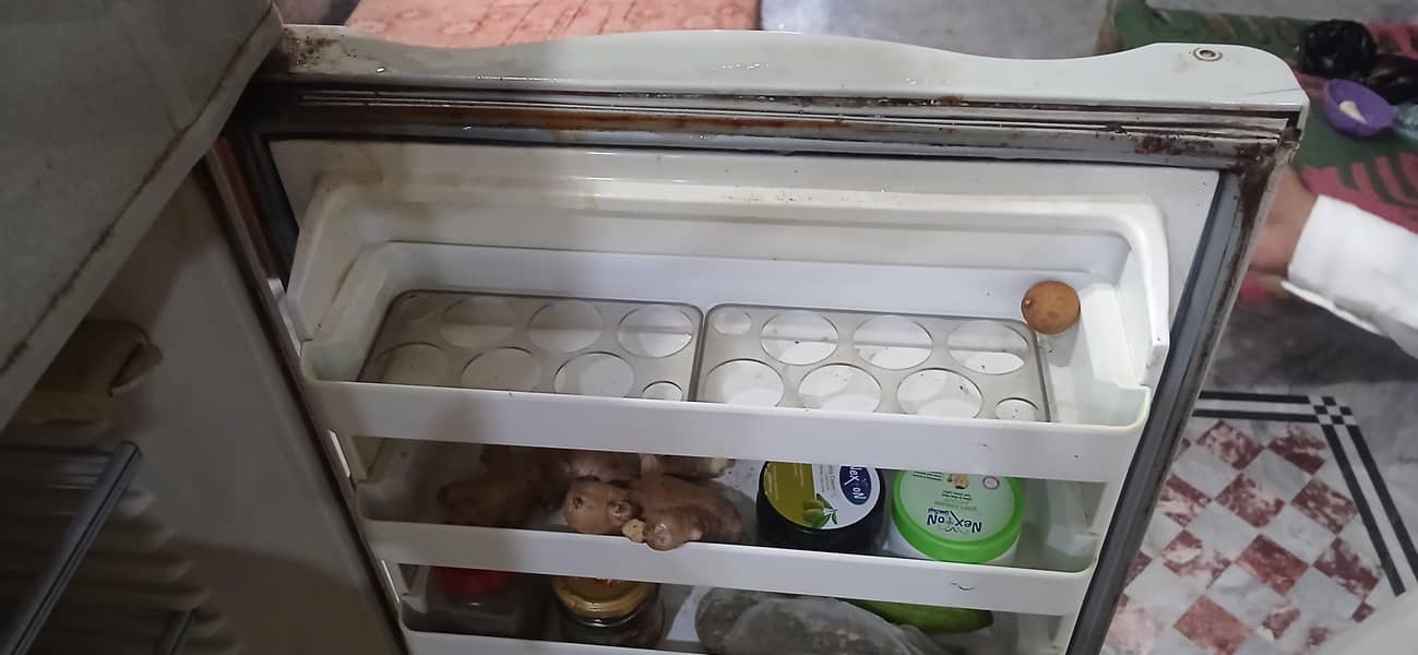 Refrigerator 9