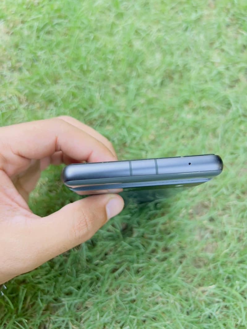 Google Pixel 7a 5