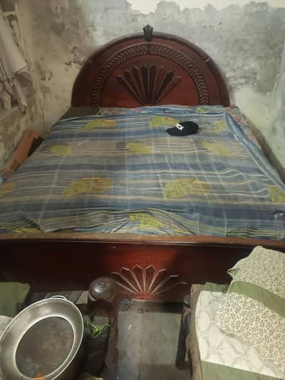 Bed & mattres & wardrobe