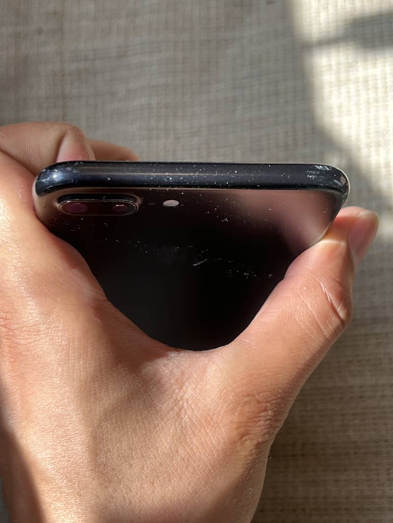 Apple iPhone 7 Plus 8