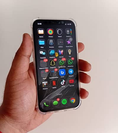 Apple iPhone 12