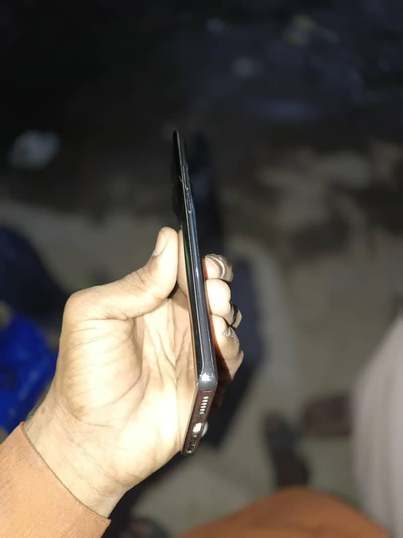 Infinix Zero 40 12