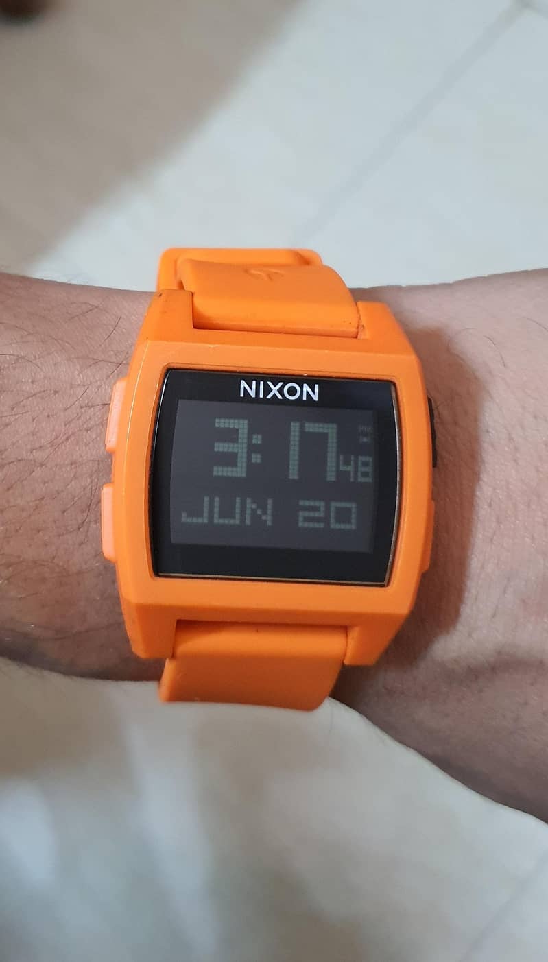 Nixon Base Tide 1