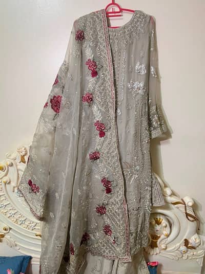Beautiful dress for weddings and party’s
