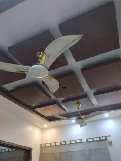 Ceiling fan. . . copper insulated and running condition