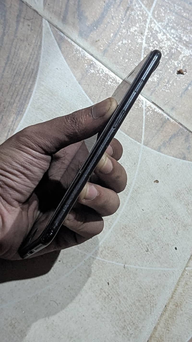 Apple iPhone 7 Plus 3