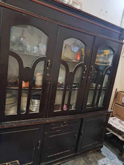 showcase old wood 3 door