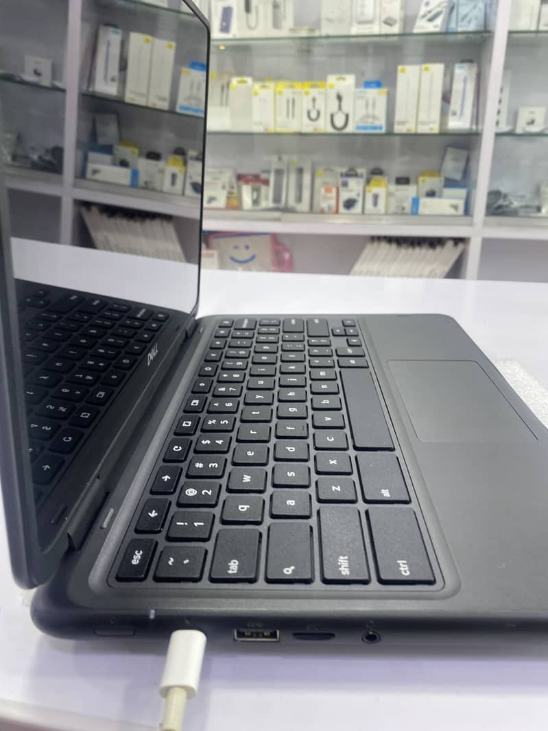Chrome Book 0