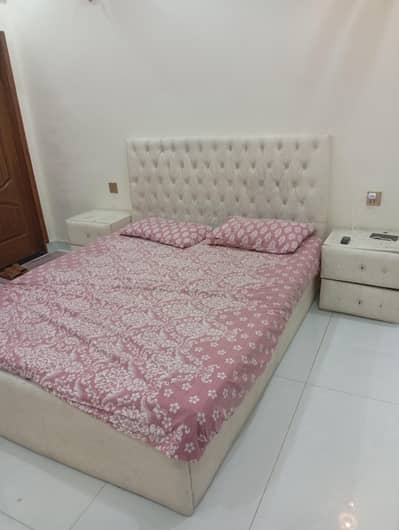selling bed