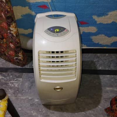sangha 1 ton portable AC heater. Geniune 12000Btu. model Ypc1-12H. 1400