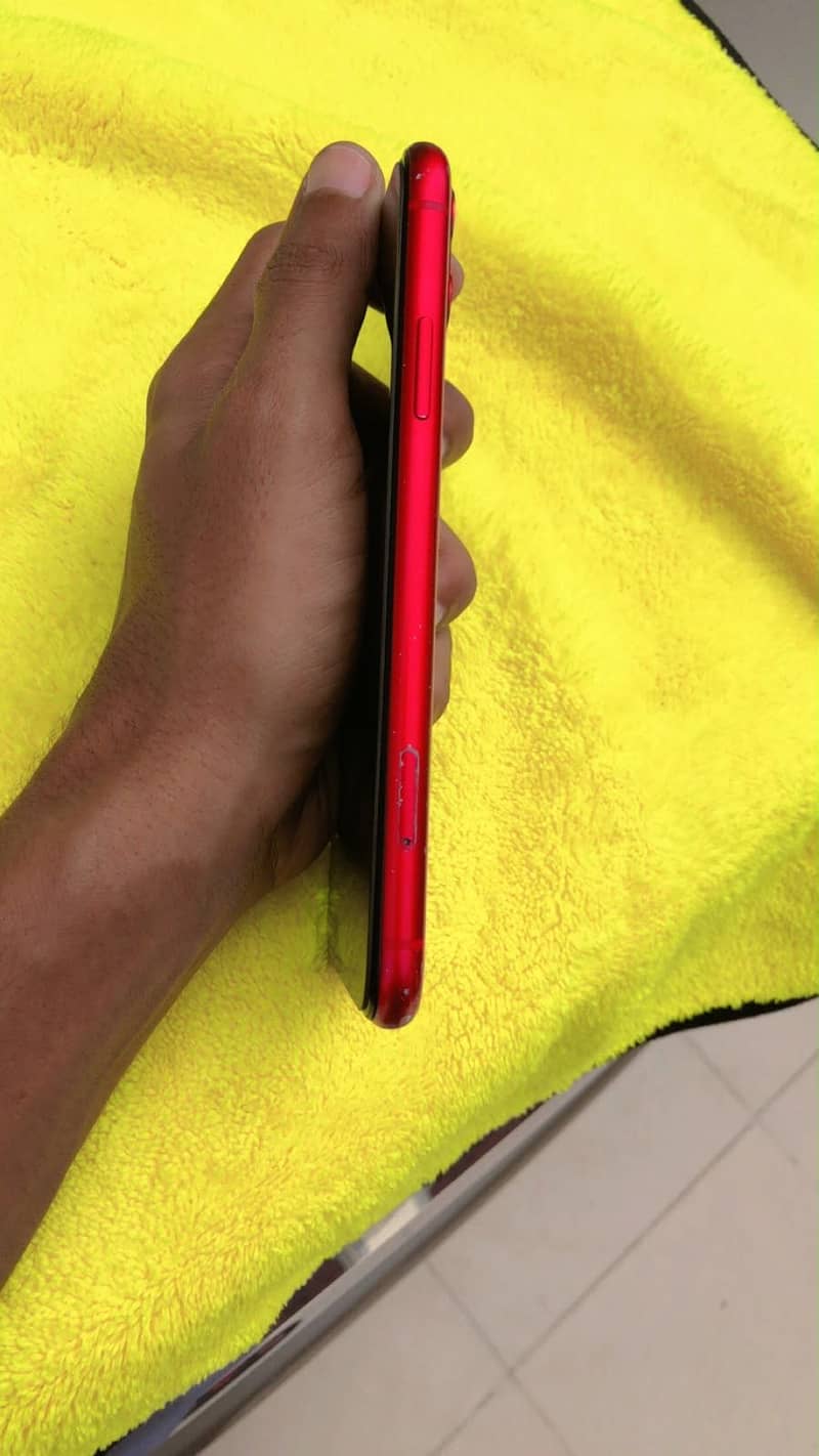 Apple iPhone 11 0