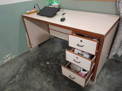 Study Table, Big and sturdy