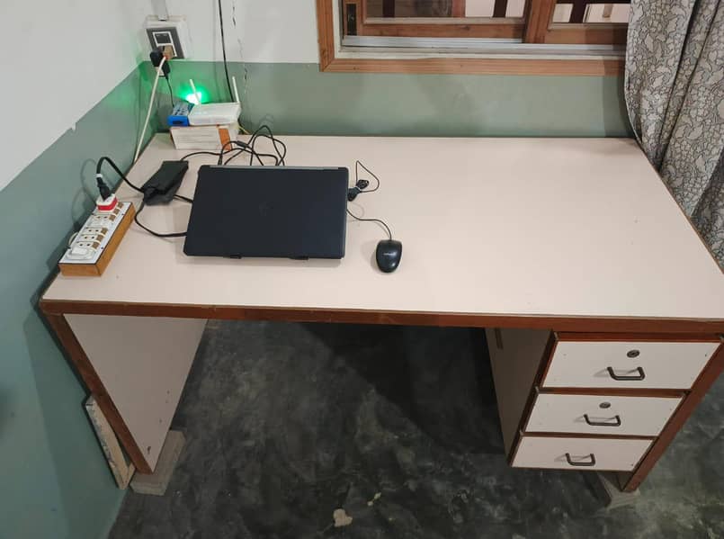 Study Table, Big and sturdy 2