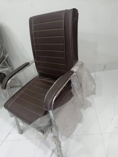 Office chairs available for sale quantity 6
