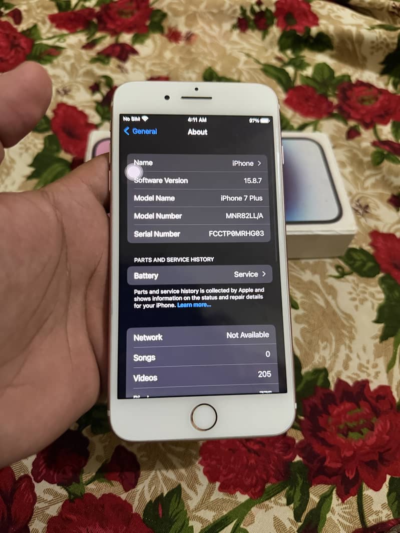 Apple iPhone 7 Plus 0