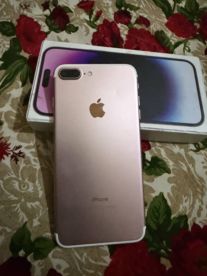 Apple iPhone 7 Plus 4