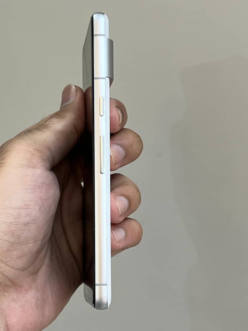 Google Pixel 7 6