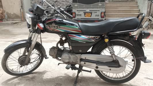 Unique 2017 medel good condition