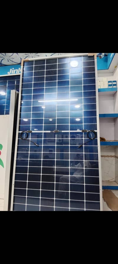 Canadian solar 585 watt new stock available in wholesale rate