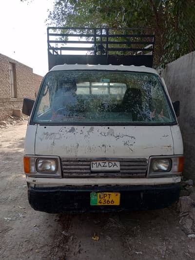 maZda e2200
