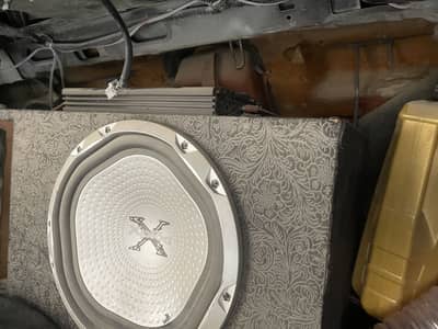Amplifier and Woofer