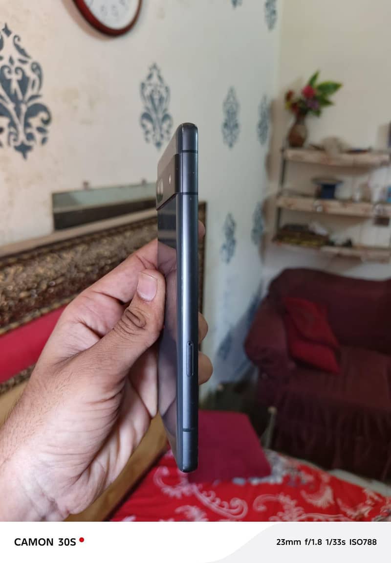 Google Pixel 7a 1