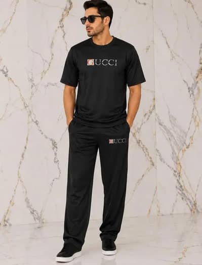 Men track suit اور آرٹیکل بھی موجود ہیں اس کے لیے مسیج کریں