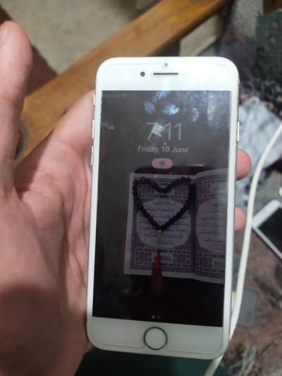 Apple iPhone 7