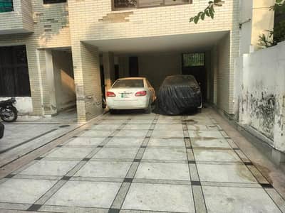 1 Kanal Liveable House For Sale