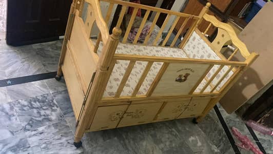 baby wodden cot