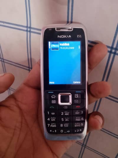Nokia E51