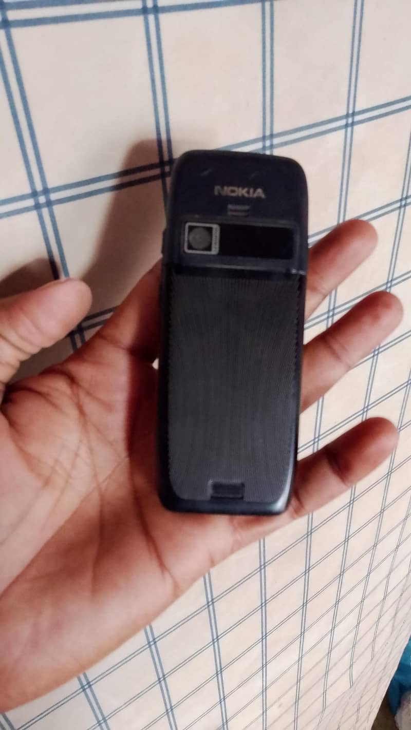 Nokia E51 3