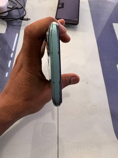 Tecno Camon 17