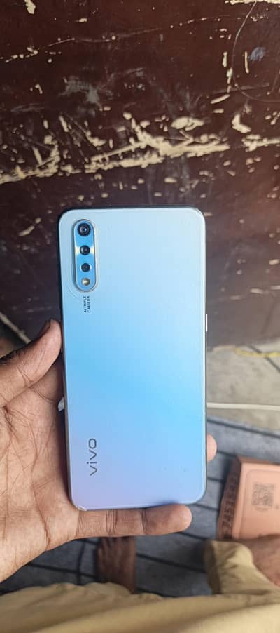 Vivo S1