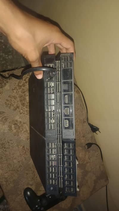 Sony PS4 408GB with Controller - Excellent Condition 