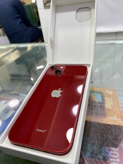 Apple iPhone 13