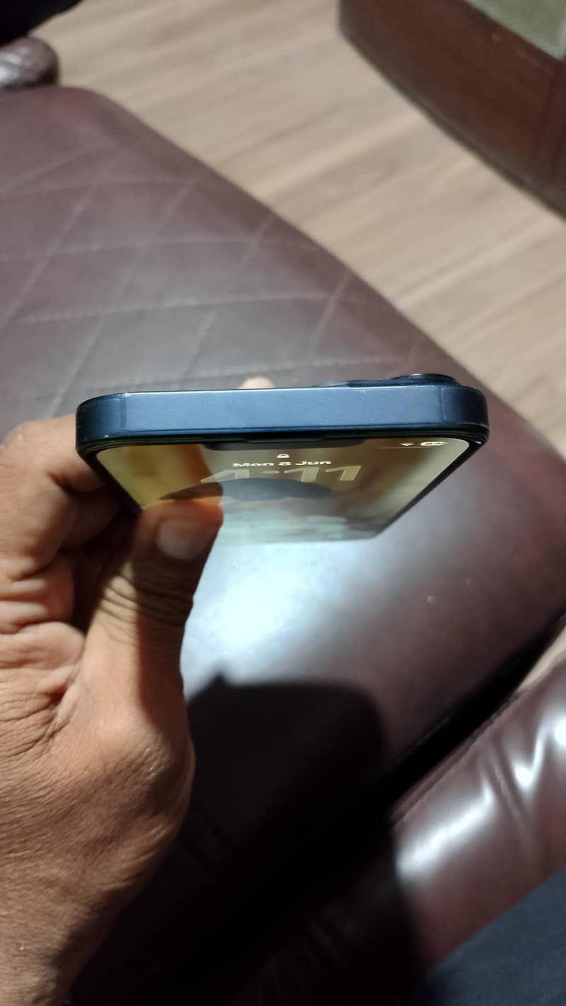 Apple iPhone 14 4