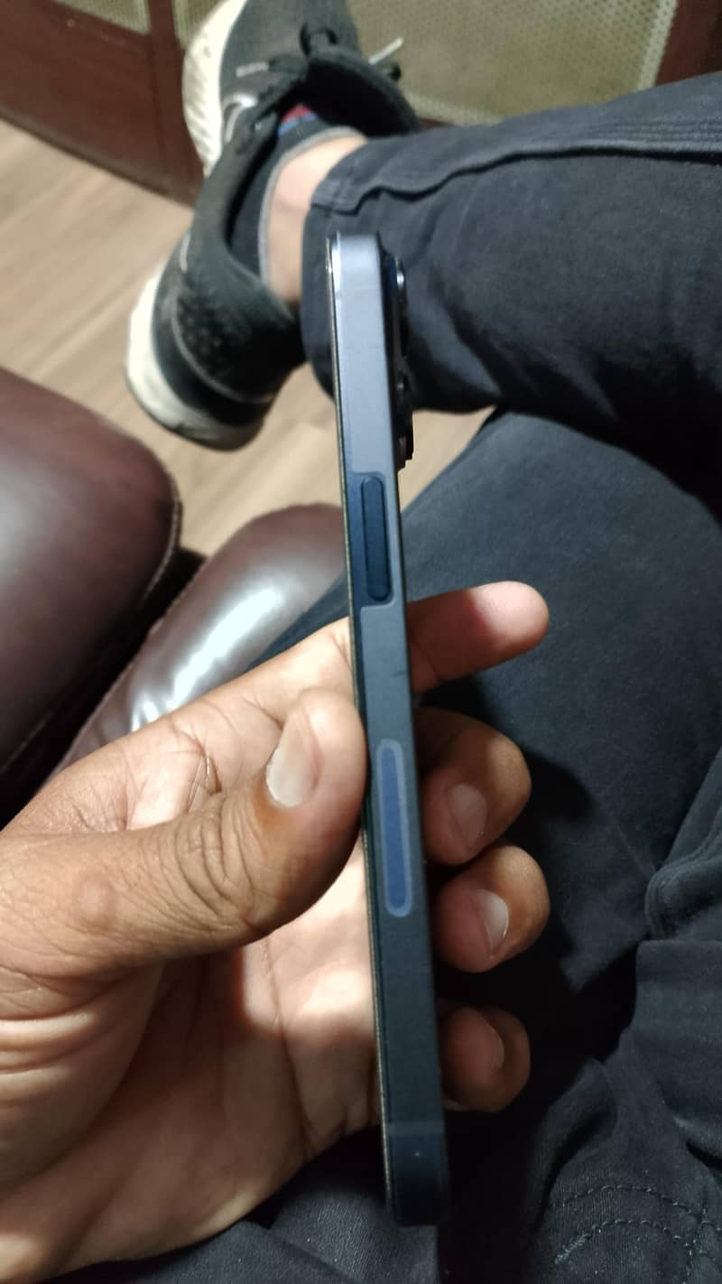 Apple iPhone 14 6
