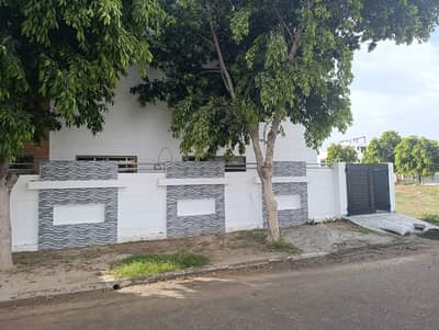 25 Marla Corner House Avalaibel Fo Sale in New Lahore city